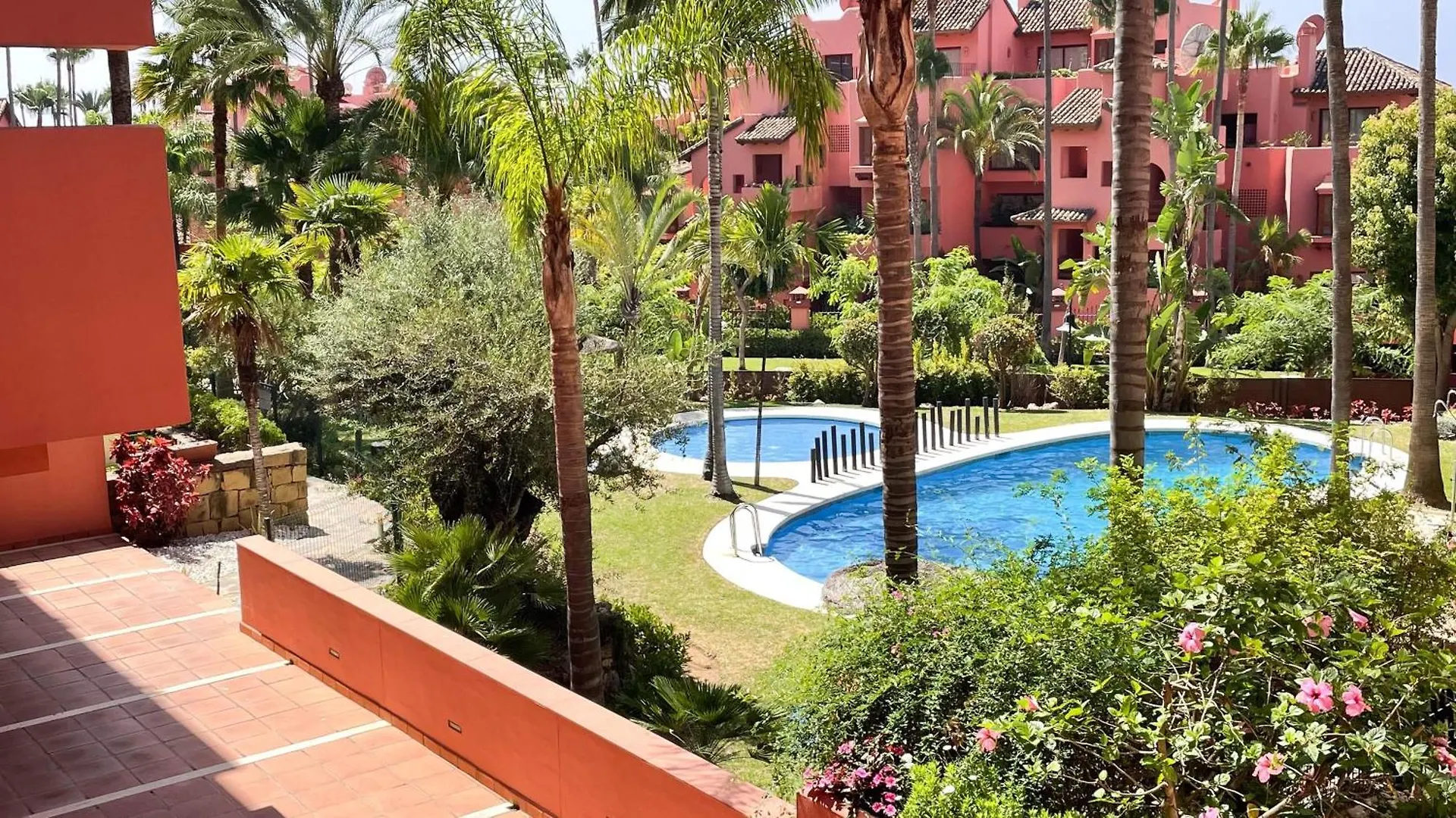 Apartment Las Salinas Estepona