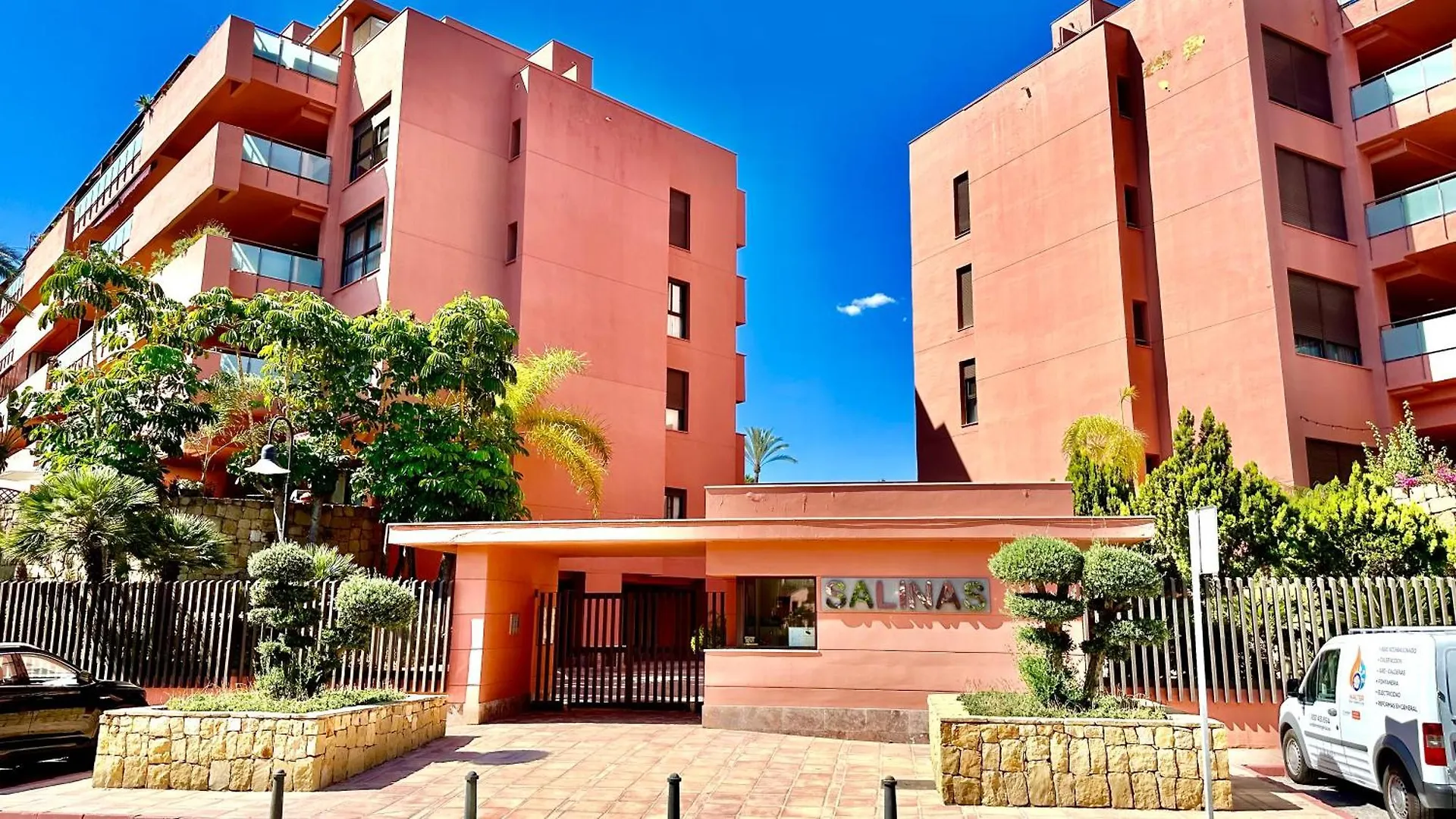 Apartment Las Salinas Estepona